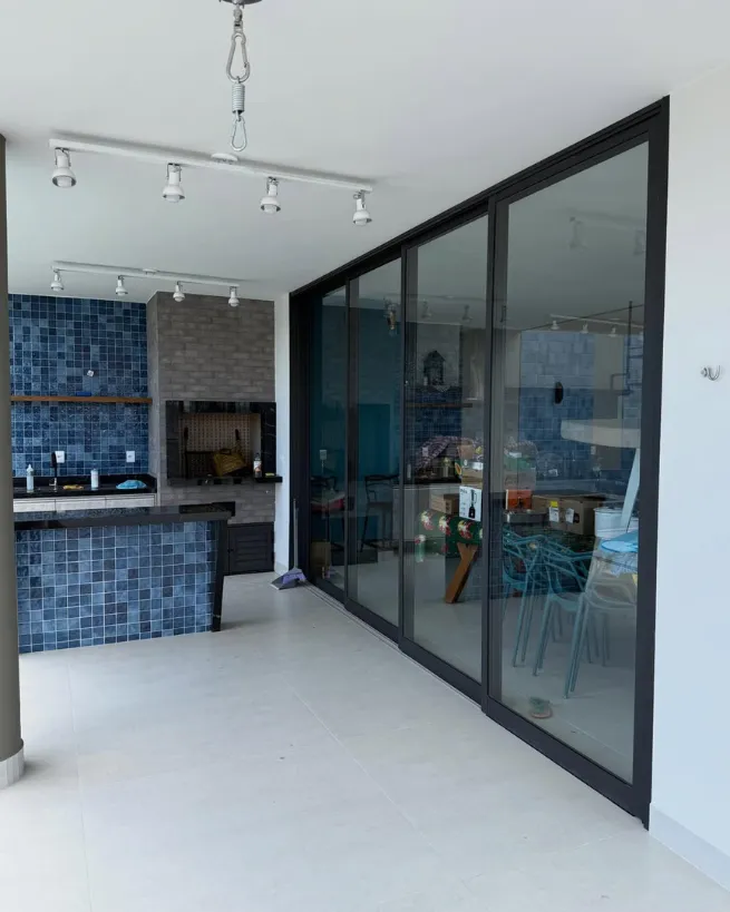 Portas de vidro em Valinhos - porta de vidro com integração de ambientes