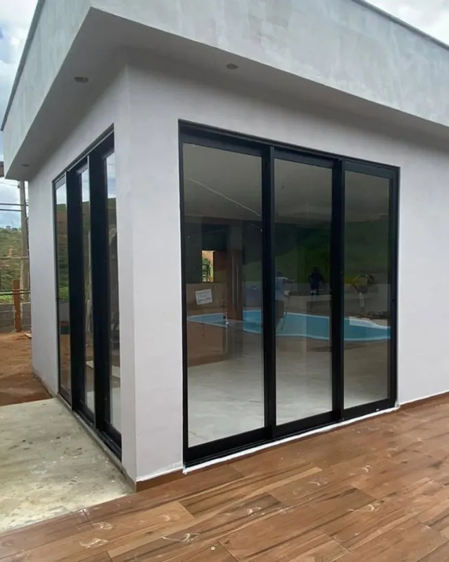 Portas de vidro em Valinhos - porta de vidro em ambiente residencial