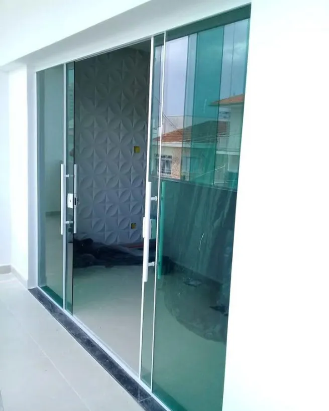 Portas de vidro em Valinhos - aplicação sob medida para portas de vidro